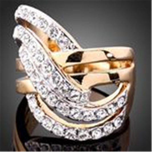 Luxury Ladies Water Drop Shape Ring Zircon Plated White Gold Diamond Party Ring